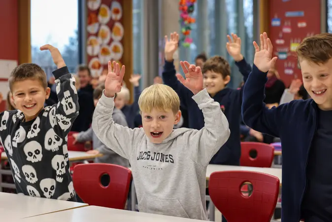 Bei der Kick-Off-Veranstaltung kamen die Schlerinnen und Schler der Klasse 3e der Grundschule an der Grandlstra?e in Mnchen in Bewegung. 